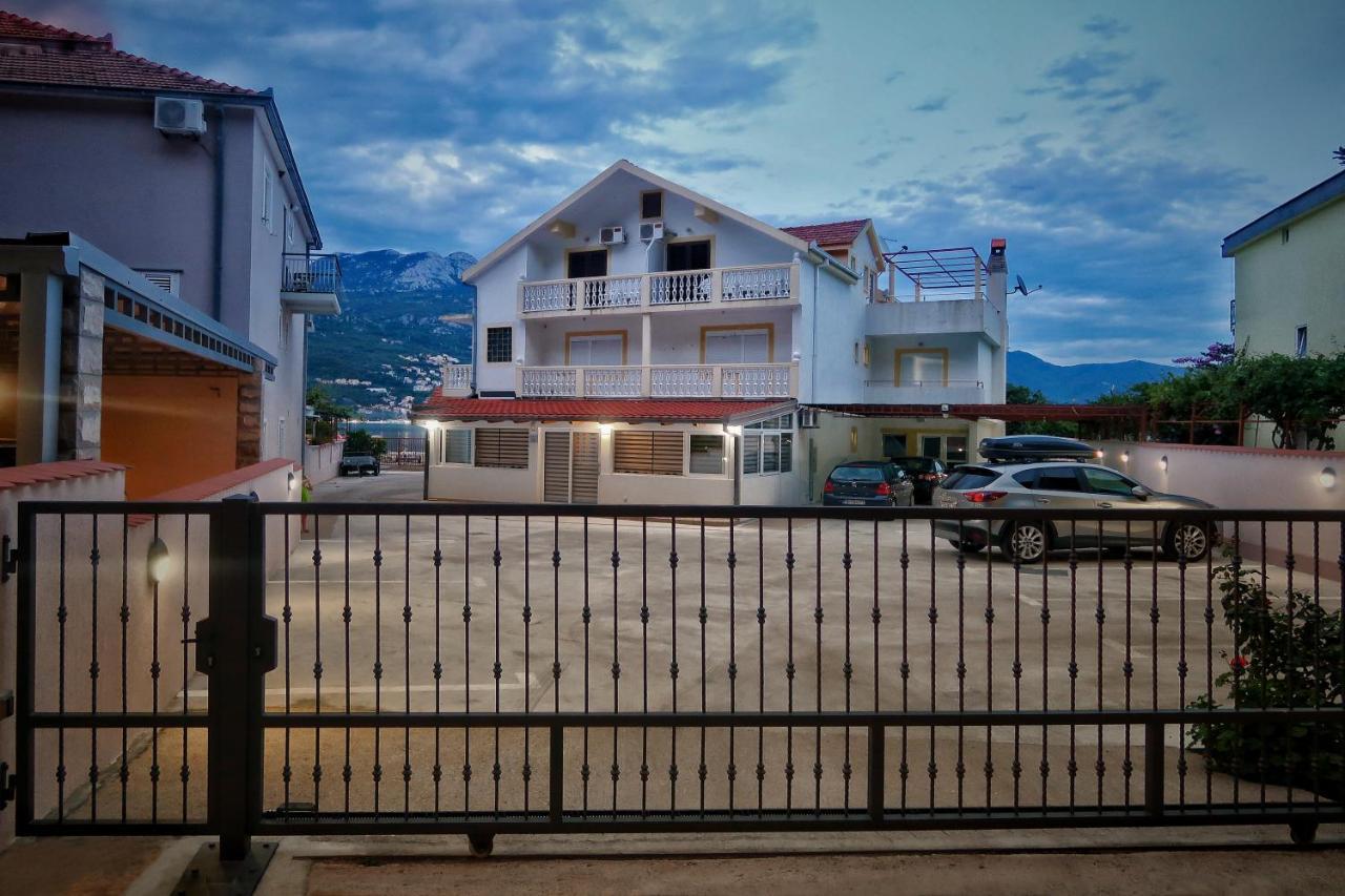 Apartments Maxi Katic Herceg Novi Eksteriør billede