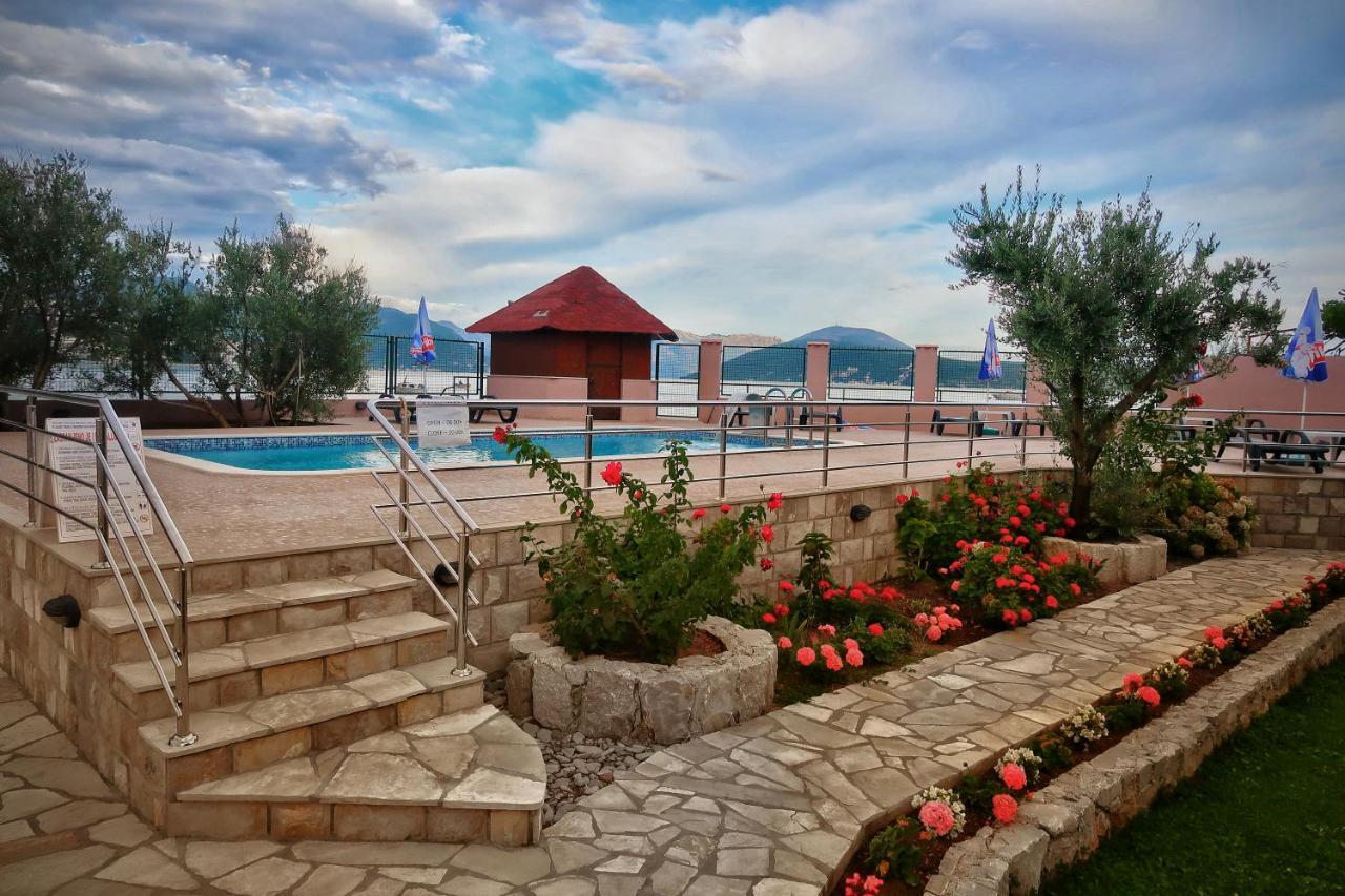 Apartments Maxi Katic Herceg Novi Eksteriør billede