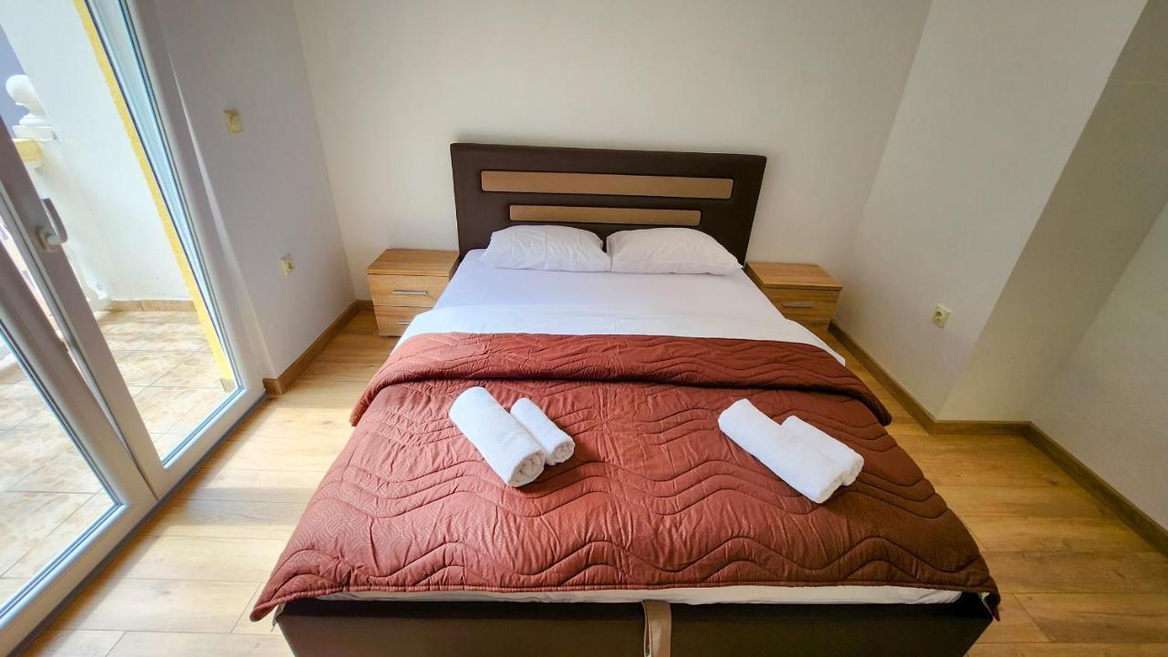 Apartments Maxi Katic Herceg Novi Eksteriør billede
