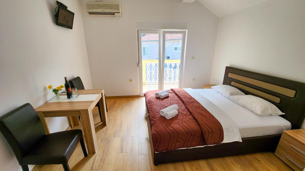 Apartments Maxi Katic Herceg Novi Eksteriør billede