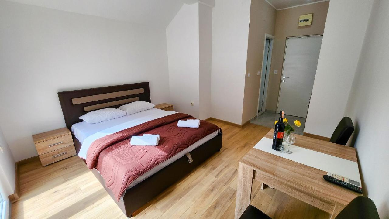 Apartments Maxi Katic Herceg Novi Eksteriør billede